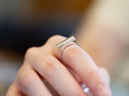 Seal stand round ring -印台甲丸一文字リング FR003